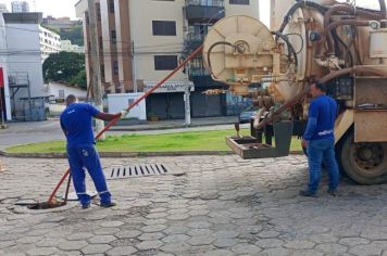 Diretoria de Manutenção de Água e Esgoto realiza limpeza preventiva nas redes do Centro