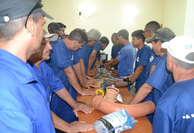 Profissionais terceirizados iniciam atividades no SAAE